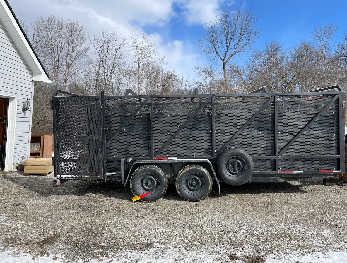 2 Yard Dumpster Rental in Simonton Lake, IN